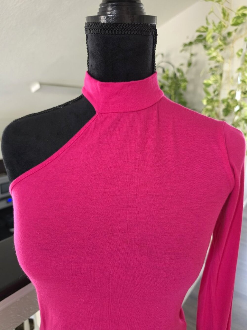 Heiny Collection Pink Mock Neck Asymmetrical Long Sleeve Knit Top Size S - Picture 3 of 5
